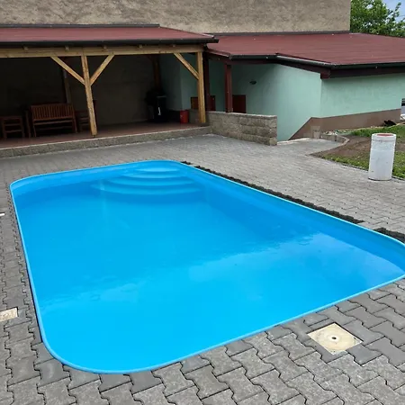 Apartamento Se Společným Bazénem