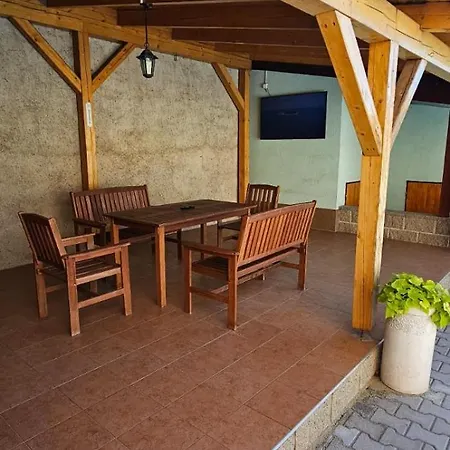 Apartament Se Spolecnym Bazenem