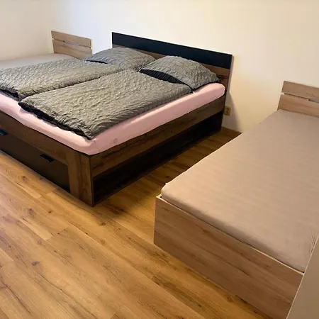 Apartamento Se Společným Bazénem *
